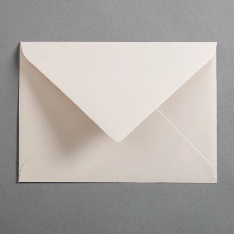 Colorplan Briefumschläge DIN B6 nassklebend spitze Klappe Sand